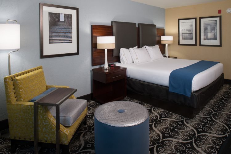 Holiday Inn Express and Suites Kansas City Airport , MO 64153 near Kansas City International Airport View Point 17