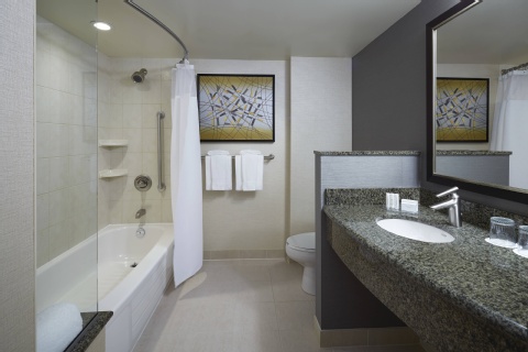 Courtyard by Marriott Montreal Airport , QC H4M 2Z5 near Montreal-Pierre Elliott Trudeau Int. Airport View Point 23