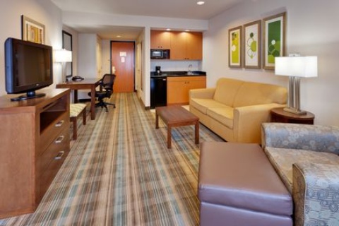 Holiday Inn Express San Francisco Airport North, an IHG Hotel , CA 94080 near San Francisco International Airport View Point 10