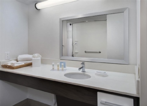 Hampton Inn NY-JFK , NY 11436 near John F Kennedy Intl Airport View Point 14