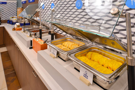 Holiday Inn Express & Suites Chicago O'Hare Airport , IL 60018 near Ohare International Airport View Point 8