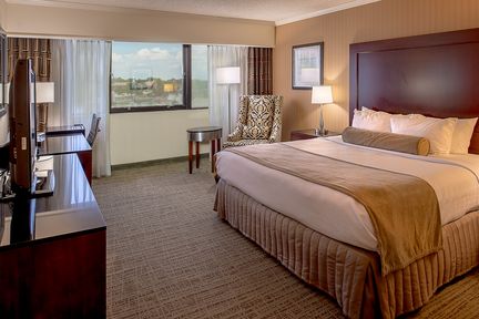 Crowne Plaza Hotel St. Louis Airport, an IHG Hotel , MO 63044 near Lambert-saint Louis International Airport View Point 38