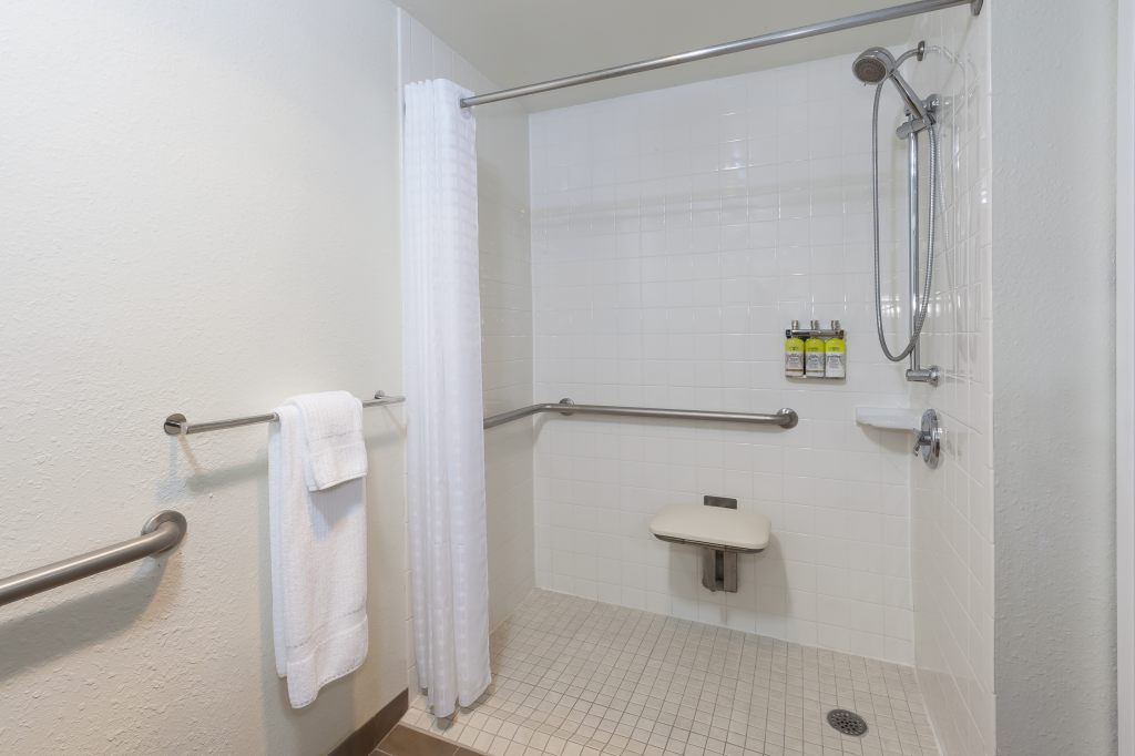 Candlewood Suites Grand Rapids Airport, an IHG Hotel , MI 49546 near Gerald R. Ford International Airport View Point 8