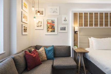 Holiday Inn London-Shepperton, an IHG Hotel ,  TW17 8NP near Heathrow Airport View Point 33