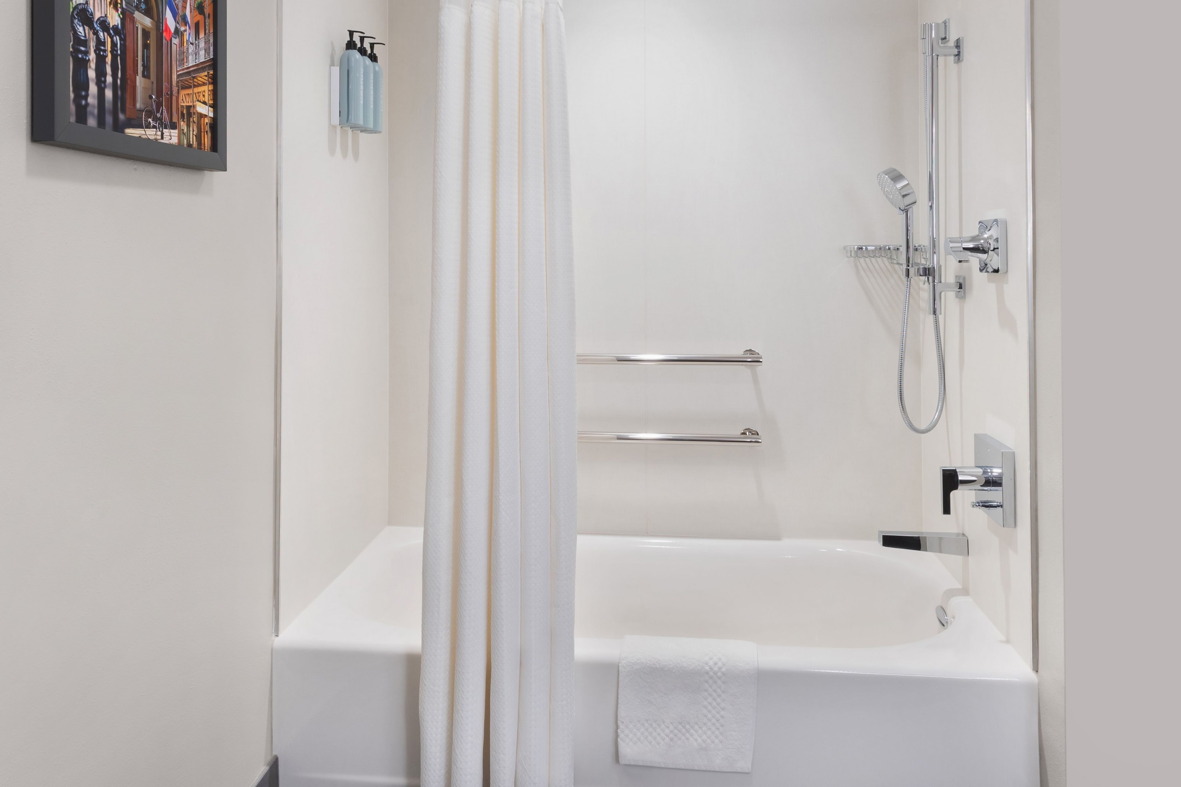 Courtyard by Marriott New Orleans Metairie , LA 70001 near Louis Armstrong New Orleans International Airport  View Point 4