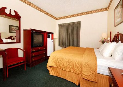 Comfort Inn & Suites Dayton , OH 45415 near James M. Cox International Airport View Point 3