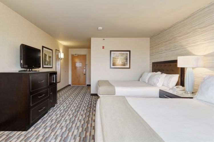 Holiday Inn Express & Suites Warwick , RI 02886 near Theodore Francis Green State Airport View Point 4