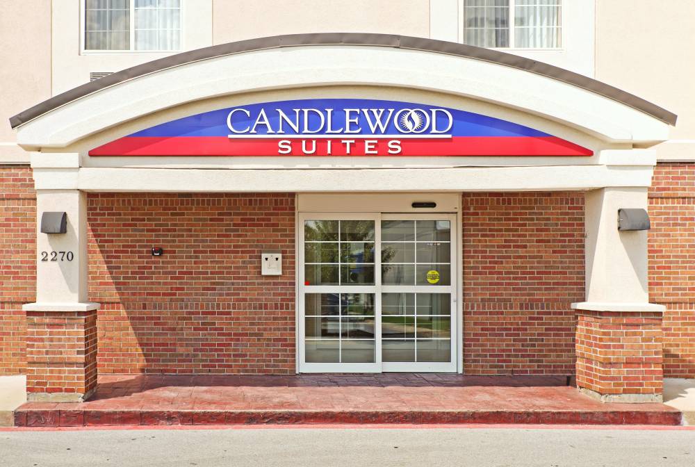 Candlewood Suites Univ Of Ar 3