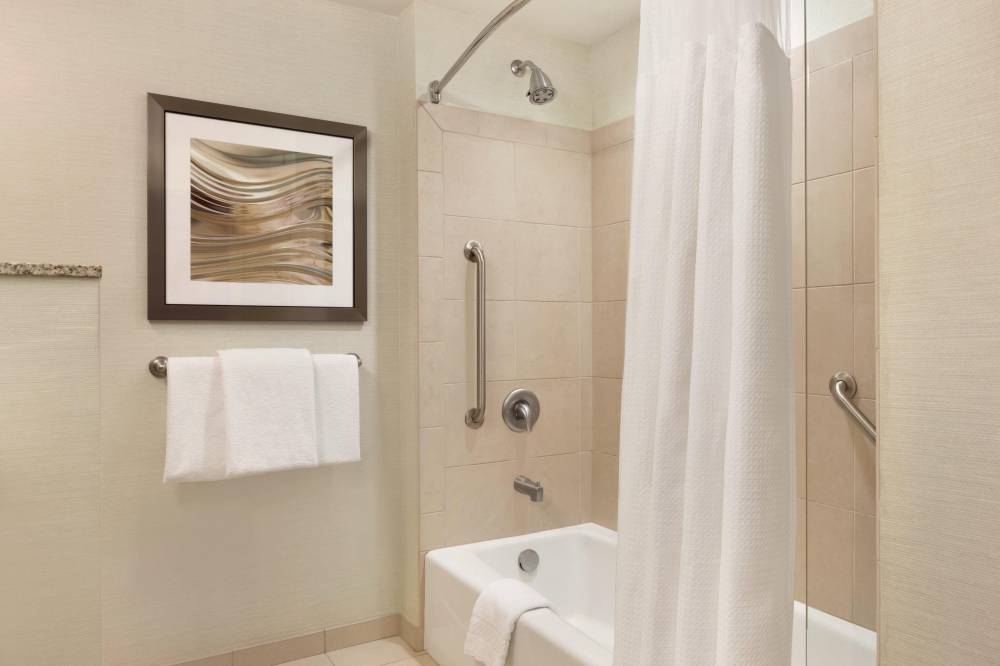 Courtyard By Marriott Charlotte Airport North