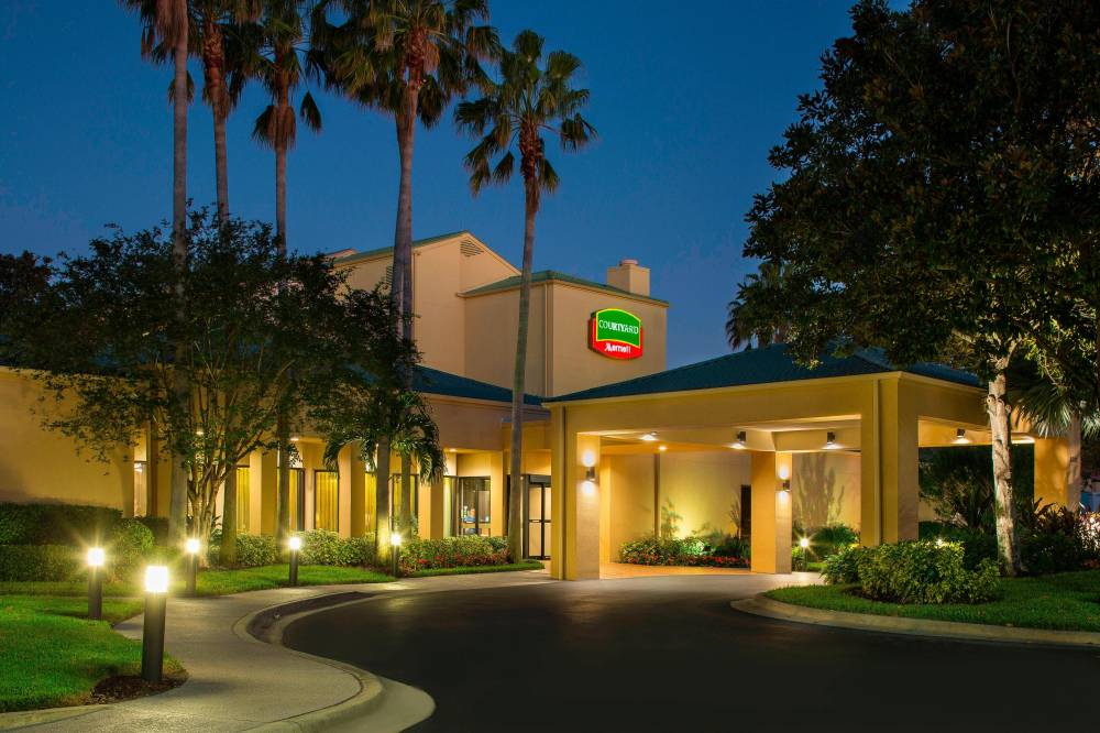 Courtyard By Marriott Orlando International Drive Convention Center