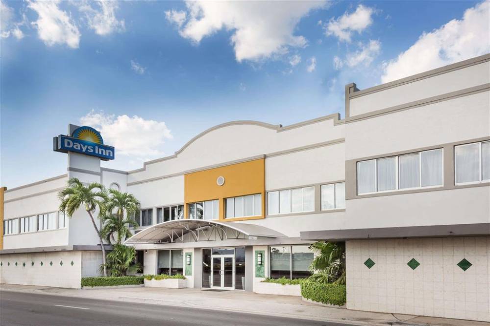 Days Inn By Wyndham Miami Airport North
