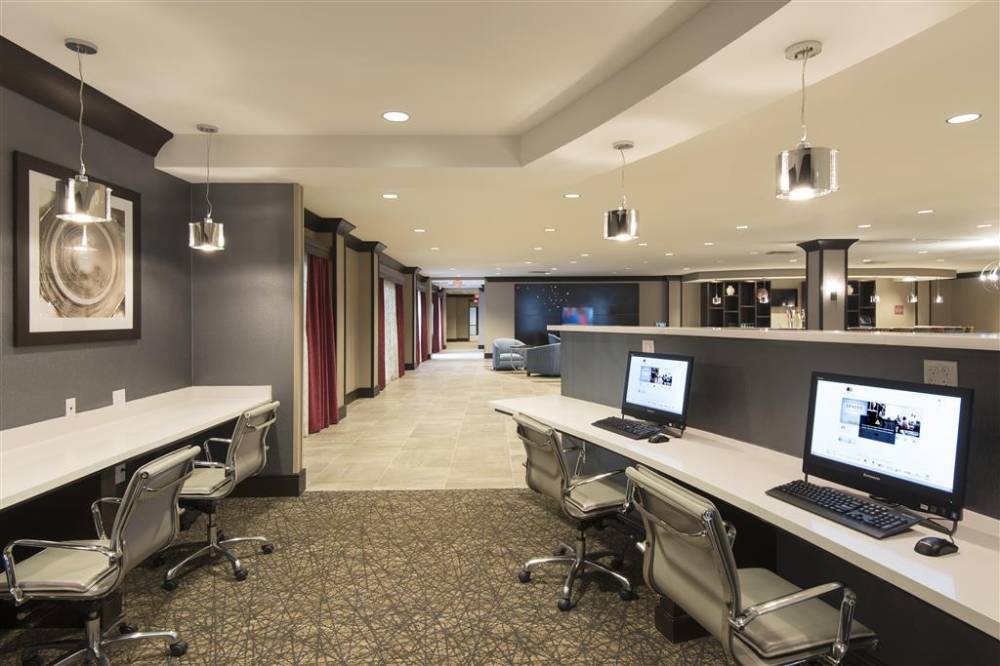 Doubletree By Hilton Schenectady 4