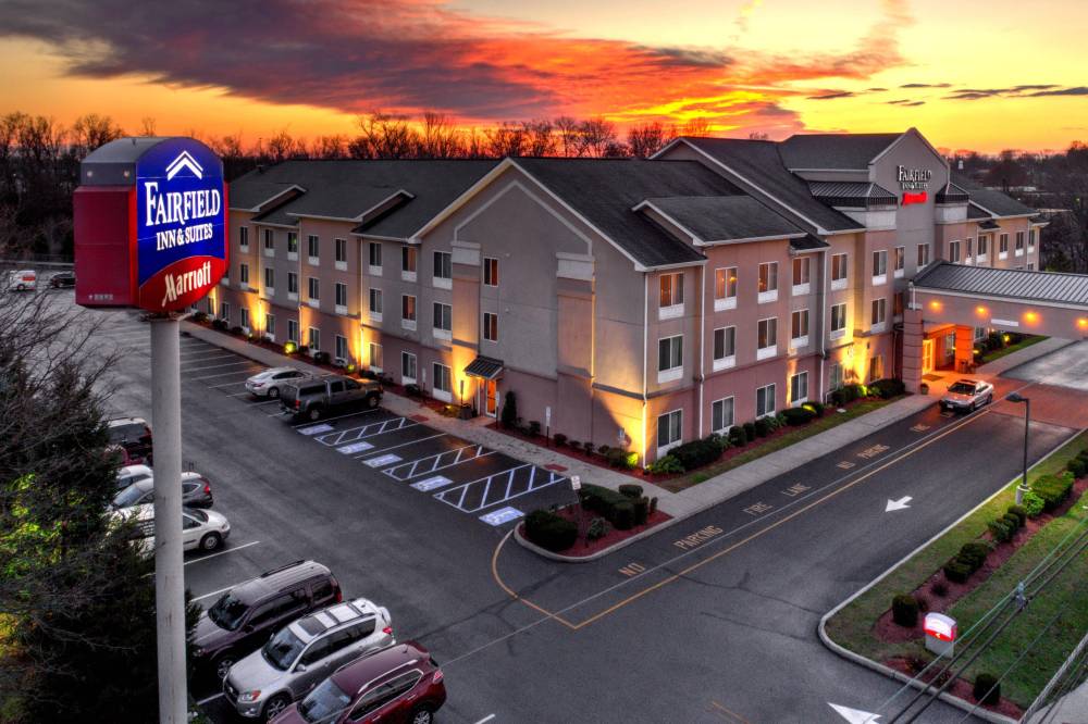 Fairfield Inn And Suites By Marriott Edison-south Plainfield