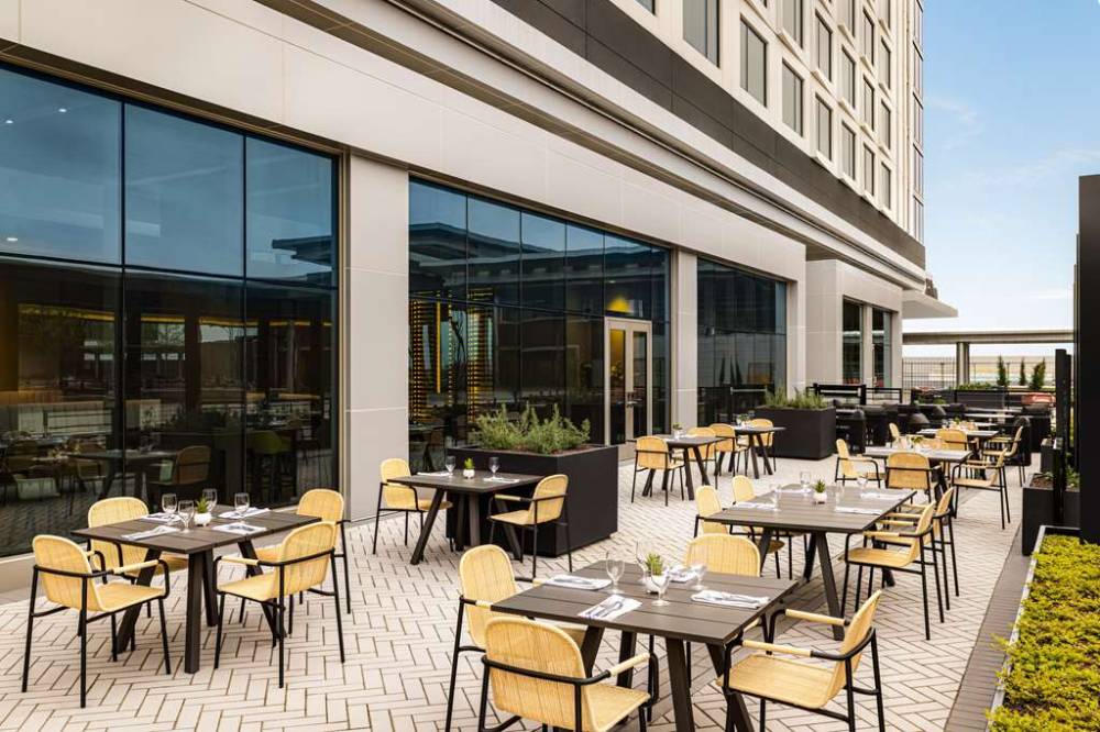 Hilton Bna Nashville Airport Terminal 6