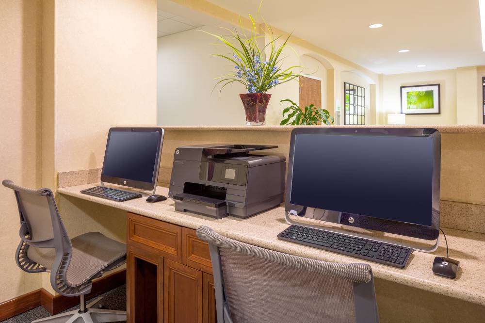 Holiday Inn Airport