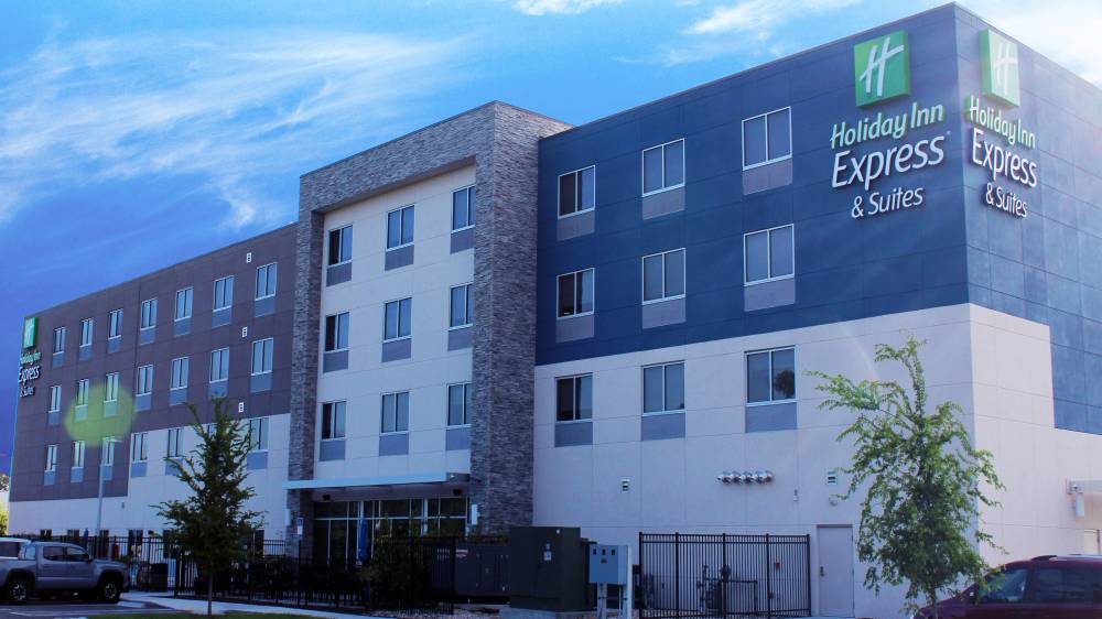 Holiday Inn Exp Stes W I295 And I10