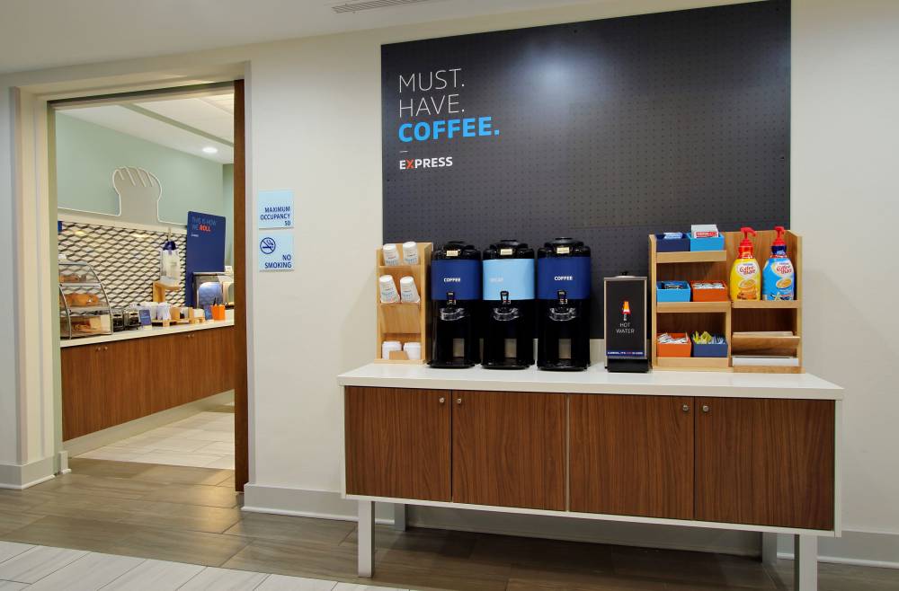 Holiday Inn Express Stes South