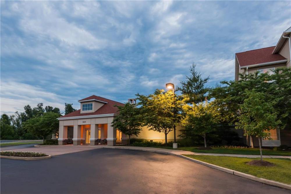 Larkspur Landing Extended Stay St Louis Riverport Airport West