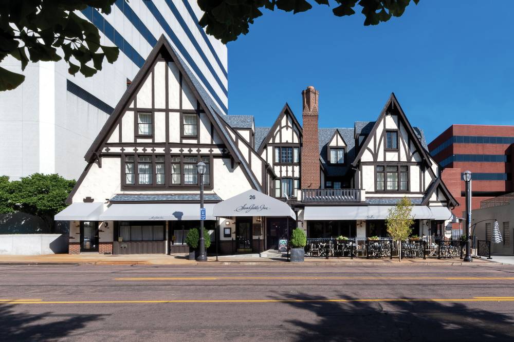 Seven Gables Inn St Loius West A Tribute Portfolio Hotel