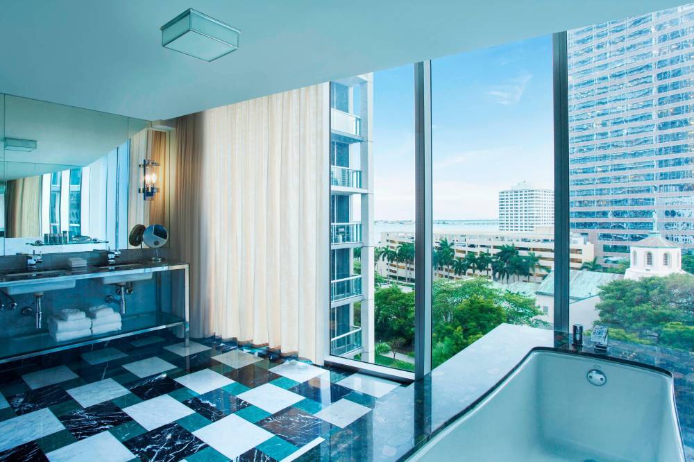 W Miami 1